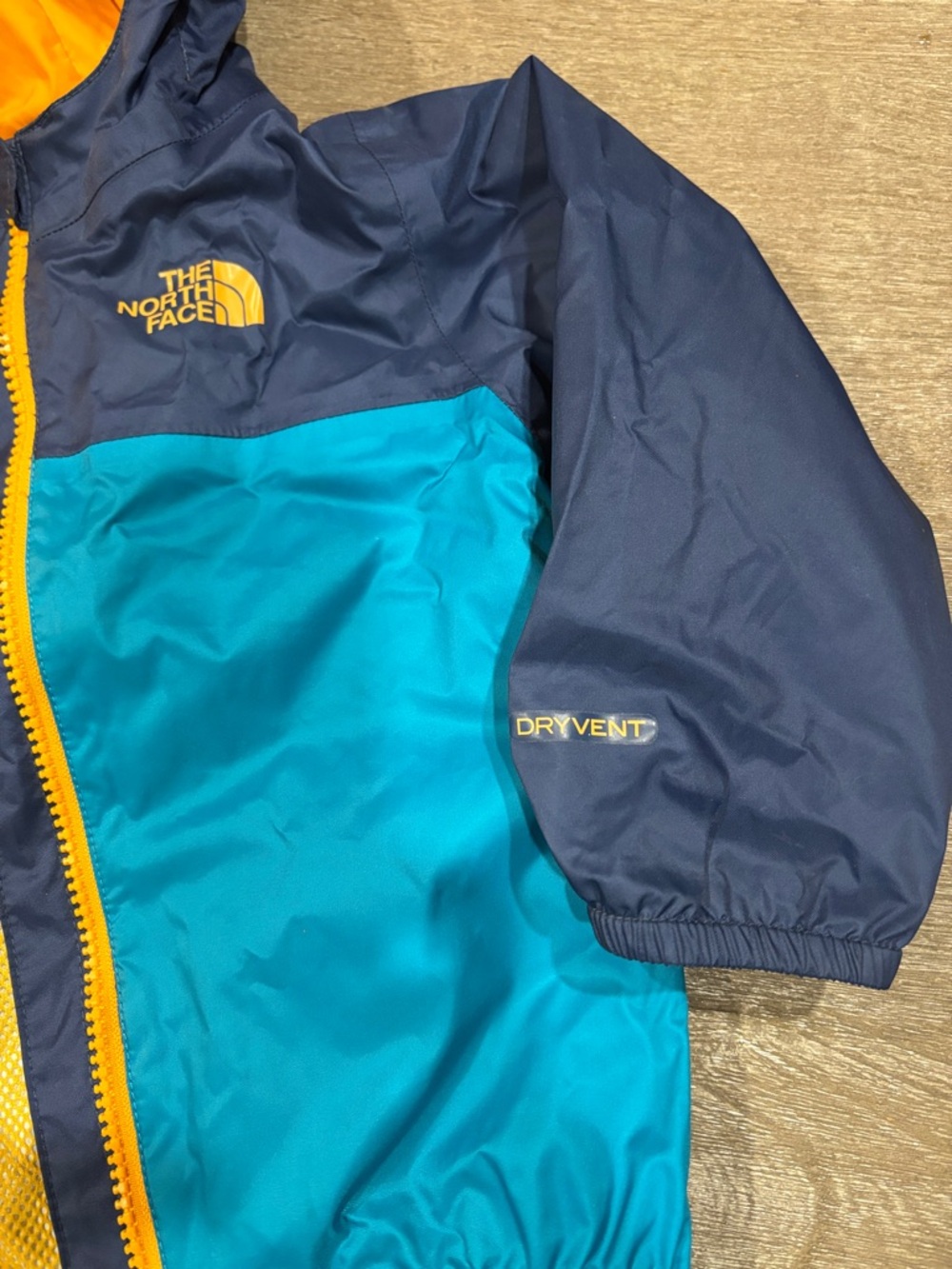 The North Face Infant Yellow Hooded Jacket - Picture 5 of 7